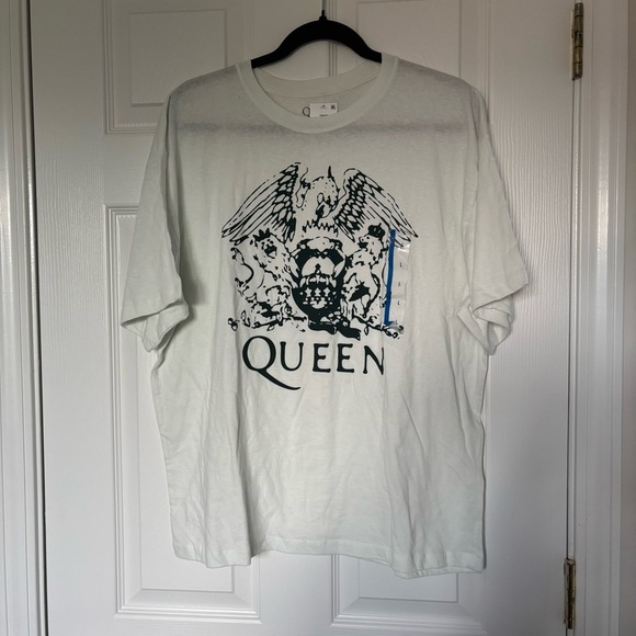 NWT Men's Queen Band Tee Size Large - Picture 1 of 7